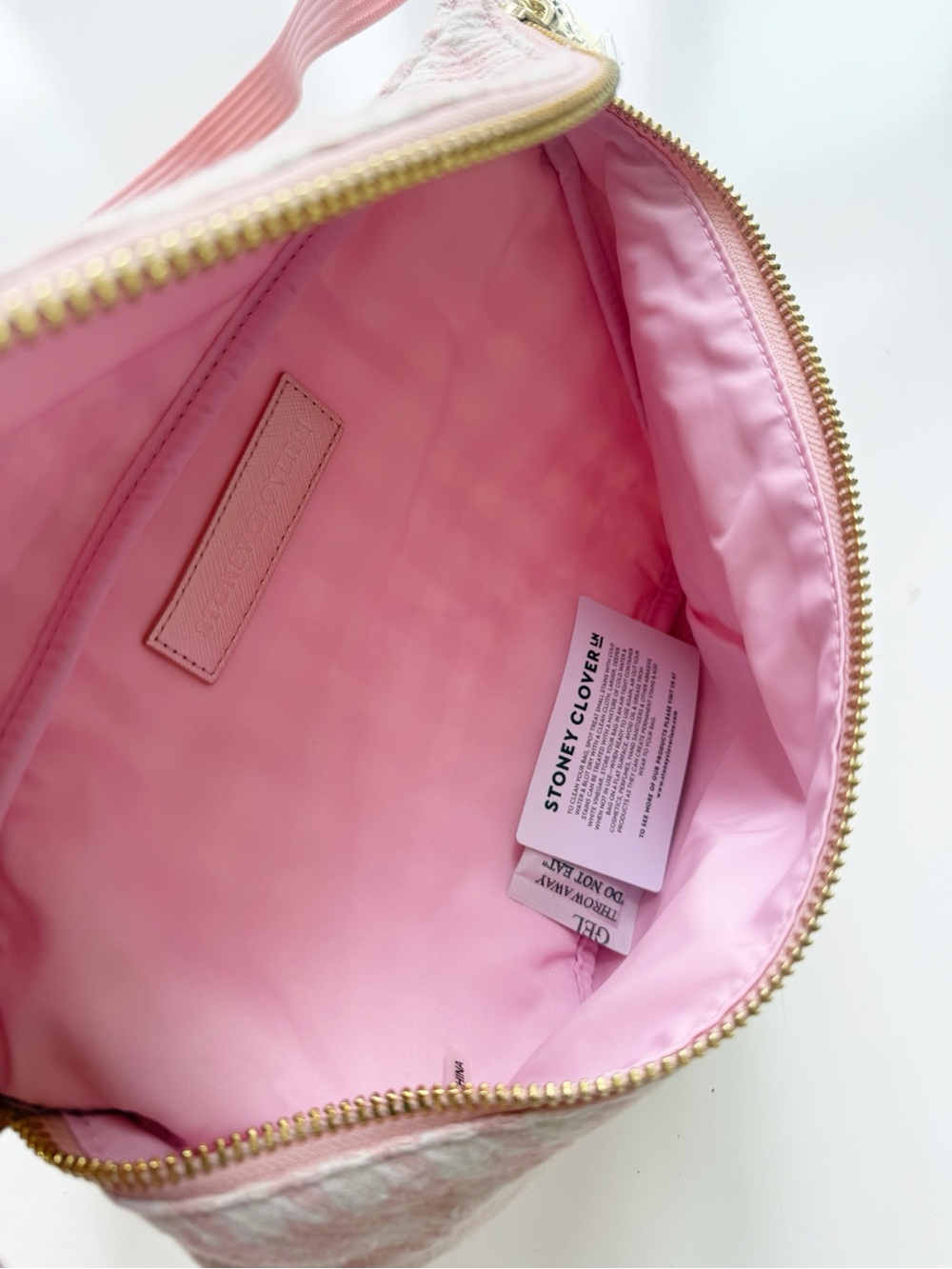 NWT Stoney Clover Lane Quilted Jumbo Fanny Pack Pink Houndstooth - Picture 6 of 7
